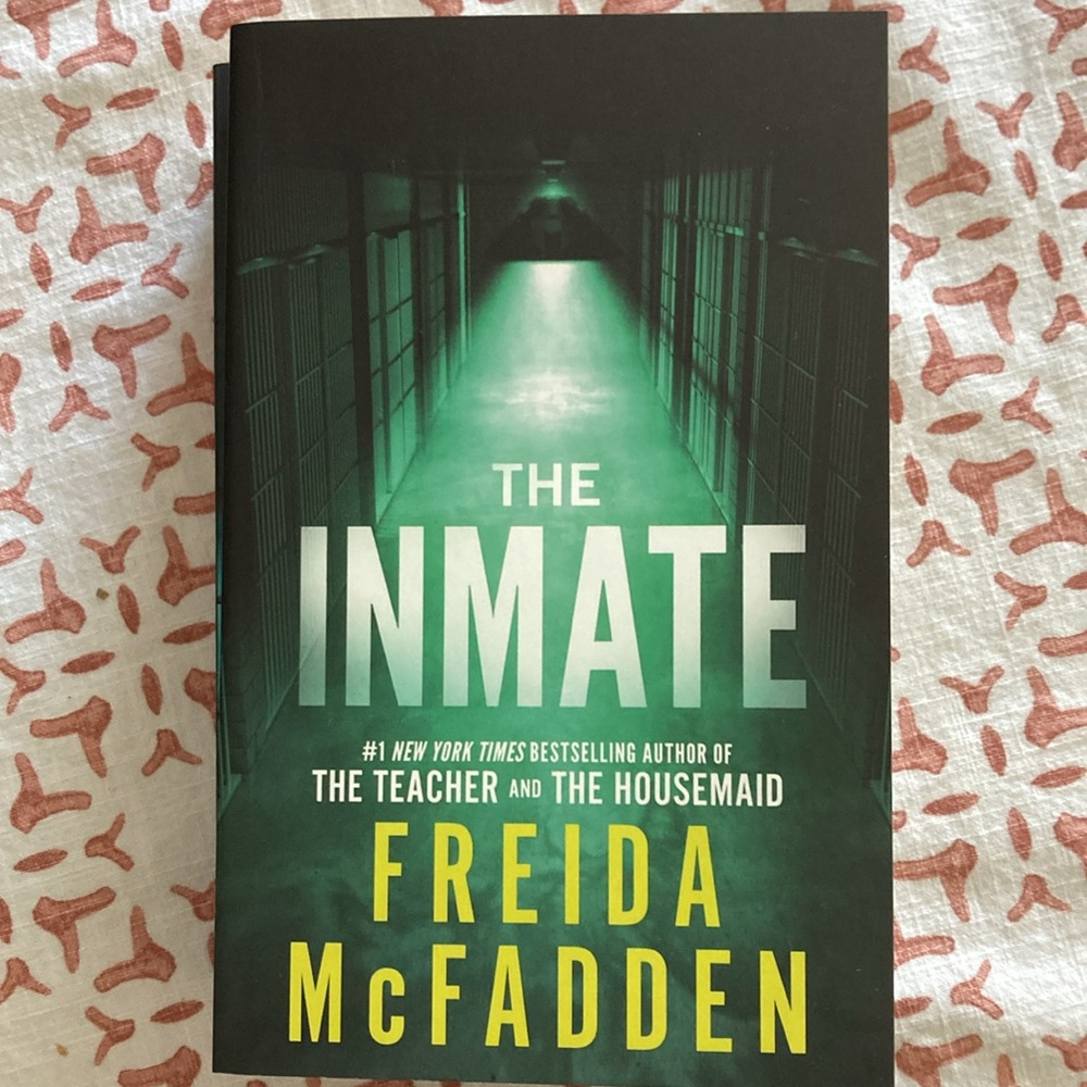 Freida McFadden Book Set - Picture 2 of 7